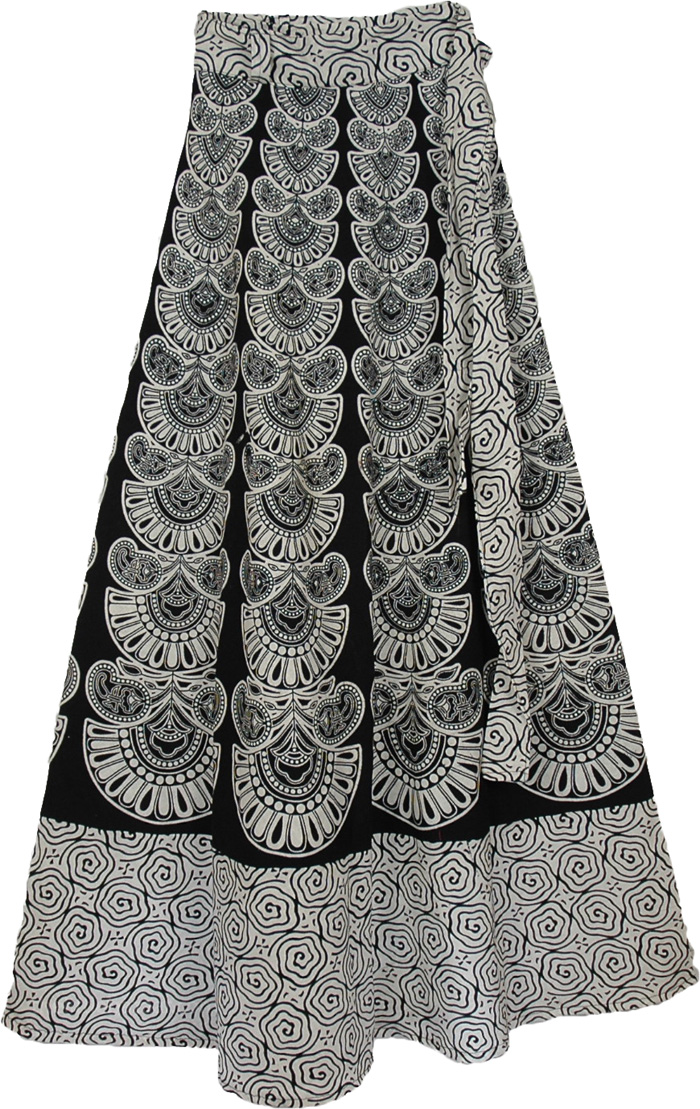 Black and White Pattern Skirt