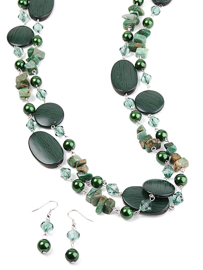 Shop for ethnic and trendy skirts, jewelry, purses, bags, stoles ...