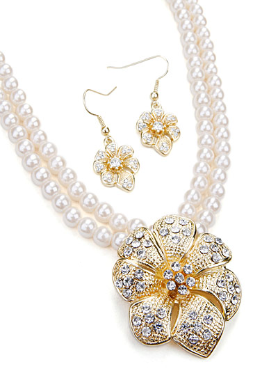 White Fashion Jewelry, White Cream Beaded Jewelry 