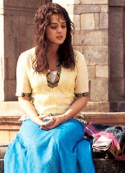Ethnic skirts in fashion in Bollywood