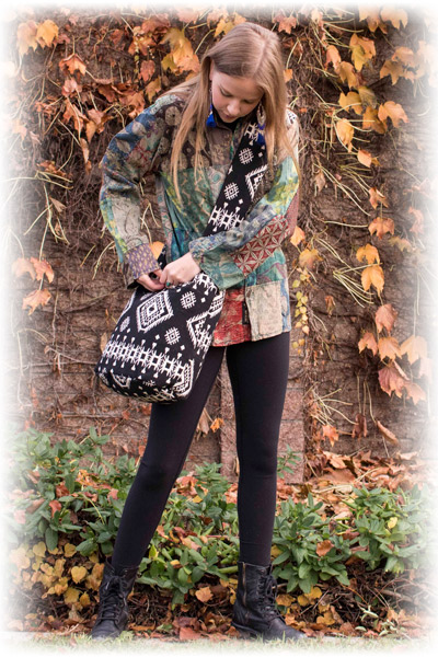 Black and White Hippie Dari Weave Boho Shoulder Bag