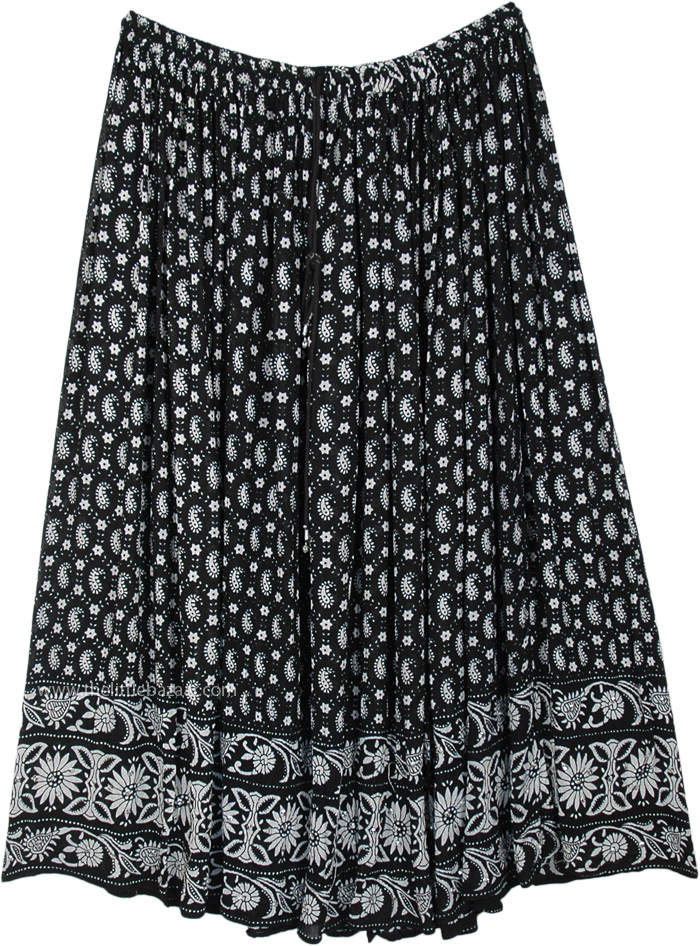 Plus Sized Paisley Printed Black Skirt with Sequins