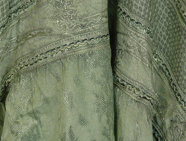 Limelight Hydrangea Renfaire Midi Dress