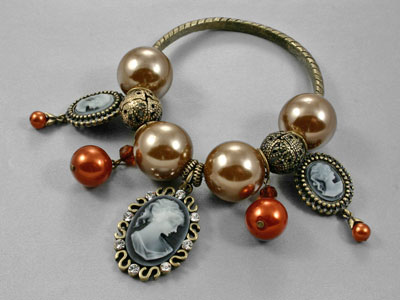 Cameo Stretch Bracelet