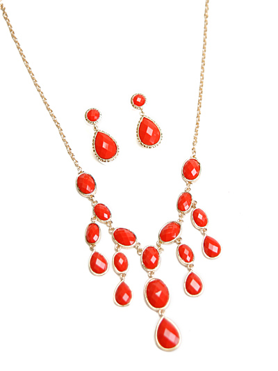 Gold Tone Necklace in Coral, Coral Inlay Necklace Set