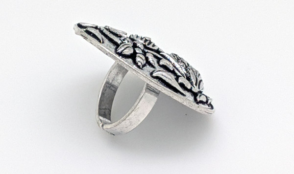 Oxidized Silver Duck Embossed Boho Finger Ring