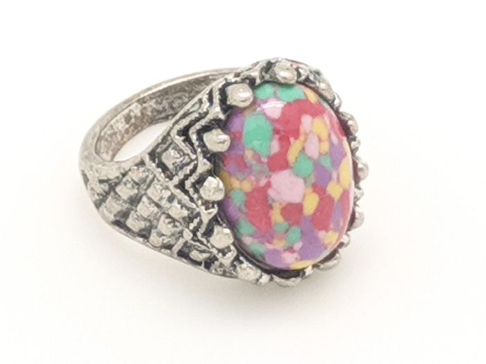 Oval Finger Ring in Silver with Multicolor Stone