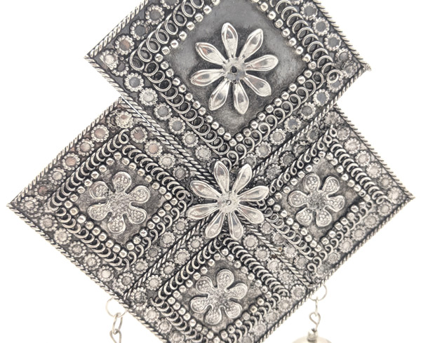Floral Design Hanging Pendant in Silver Metal