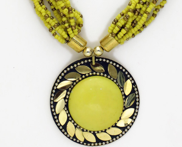 Yellow Gold Pendant Bead Necklace