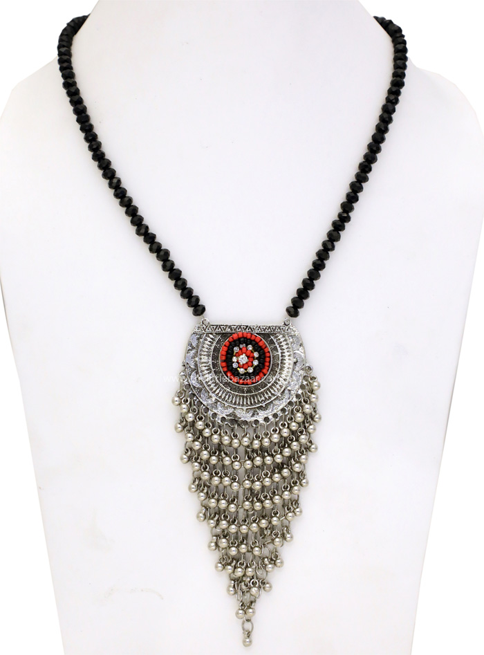 Boho Fashion Black and Silver Necklace