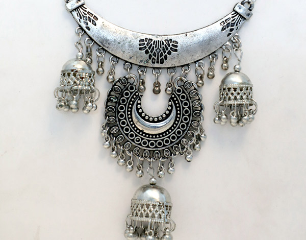 Turkish Style Choker Neck Wear Jewelry in Silver