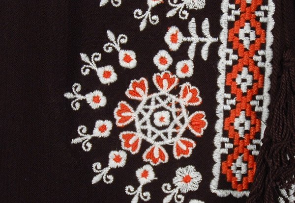 Onyx Full Sleeve Floral Embroidered Tunic