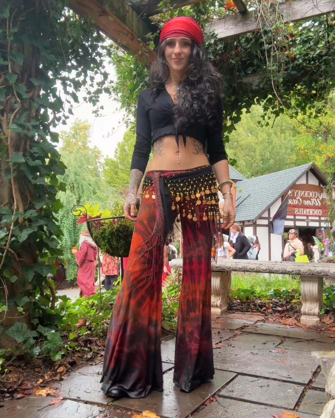 Festival outfit shared by @eyeinatree